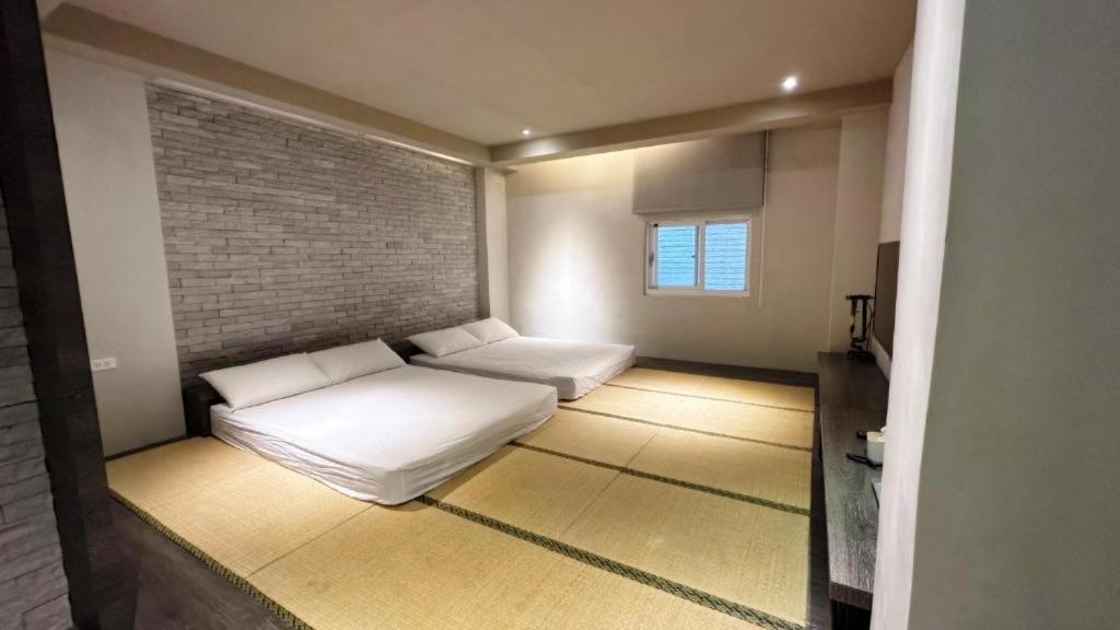 Kiwi Express Hotel-Taichung Station II Екстериор снимка