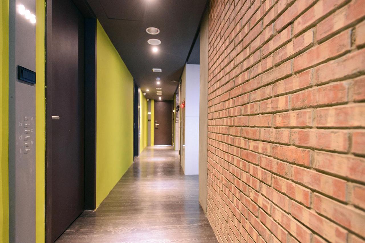 Kiwi Express Hotel-Taichung Station II Екстериор снимка